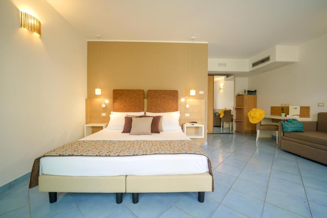 Baia Del Godano Resort & Spa كابو فاتيكانو المظهر الخارجي الصورة