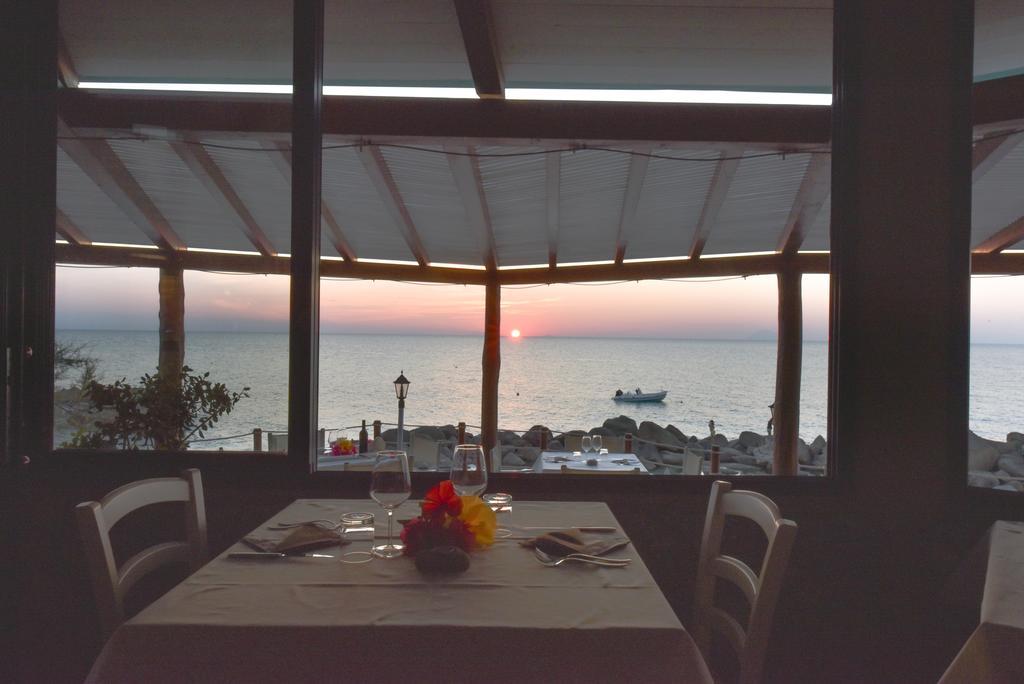 Baia Del Godano Resort & Spa كابو فاتيكانو المظهر الخارجي الصورة