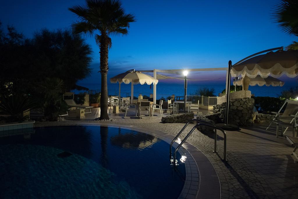 Baia Del Godano Resort & Spa كابو فاتيكانو المظهر الخارجي الصورة