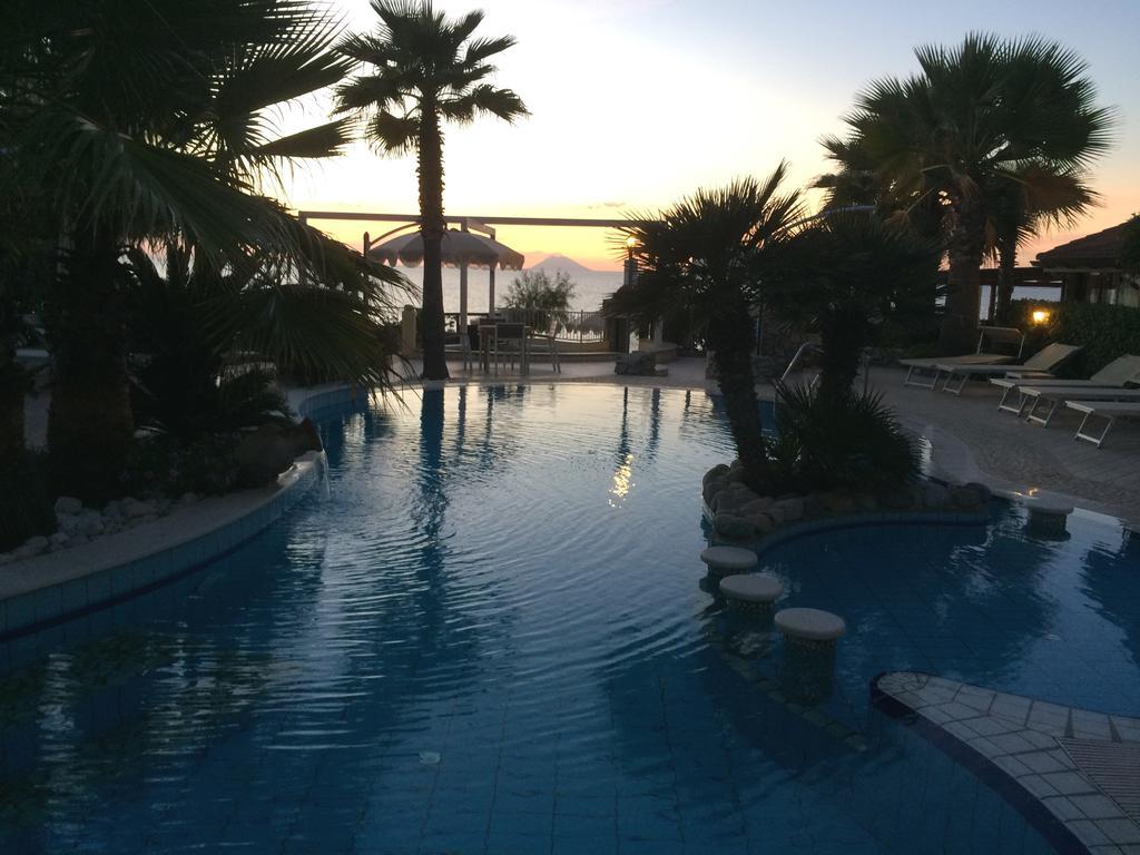 Baia Del Godano Resort & Spa كابو فاتيكانو المظهر الخارجي الصورة
