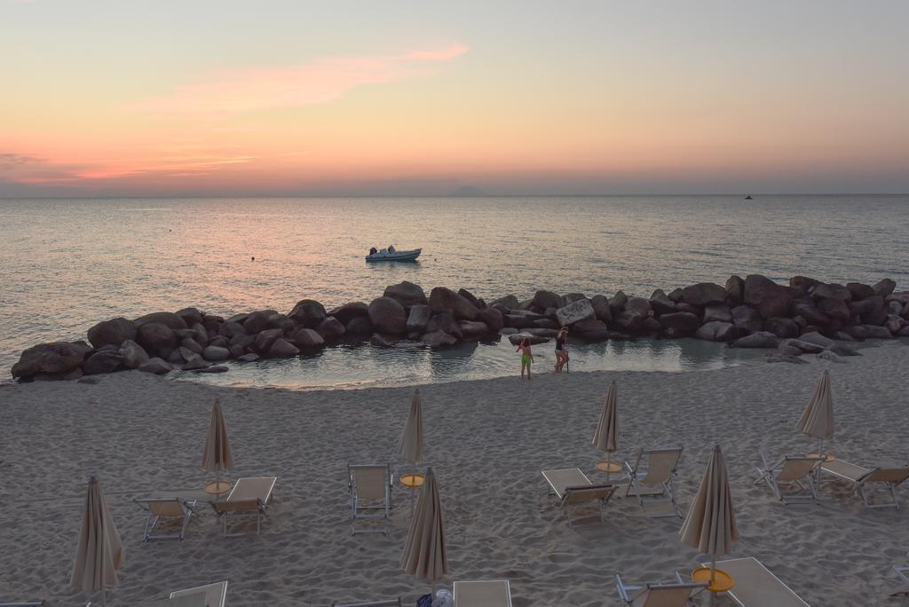 Baia Del Godano Resort & Spa كابو فاتيكانو المظهر الخارجي الصورة
