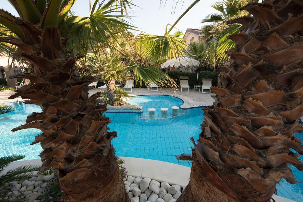 Baia Del Godano Resort & Spa كابو فاتيكانو المظهر الخارجي الصورة