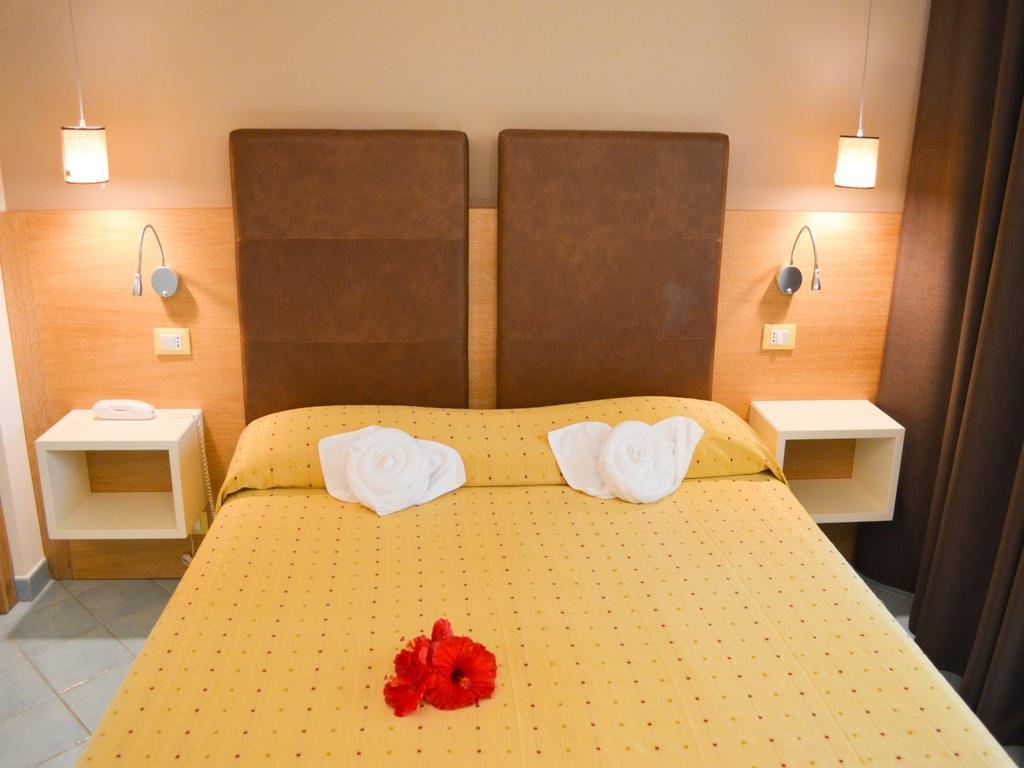 Baia Del Godano Resort & Spa كابو فاتيكانو المظهر الخارجي الصورة