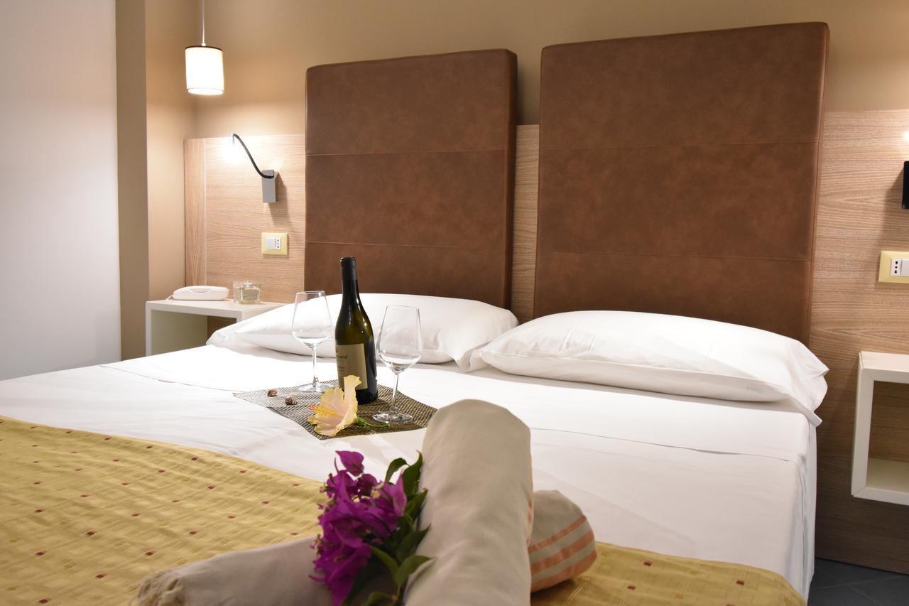 Baia Del Godano Resort & Spa كابو فاتيكانو المظهر الخارجي الصورة