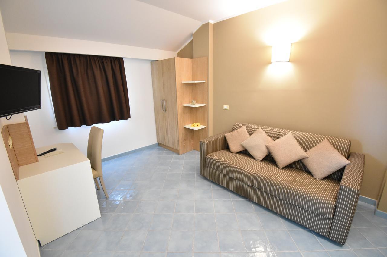 Baia Del Godano Resort & Spa كابو فاتيكانو المظهر الخارجي الصورة